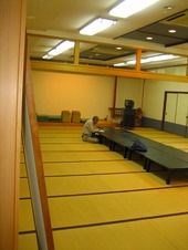 伊豆片瀬温泉の波打ち際にある旅館の食事処が完成しました